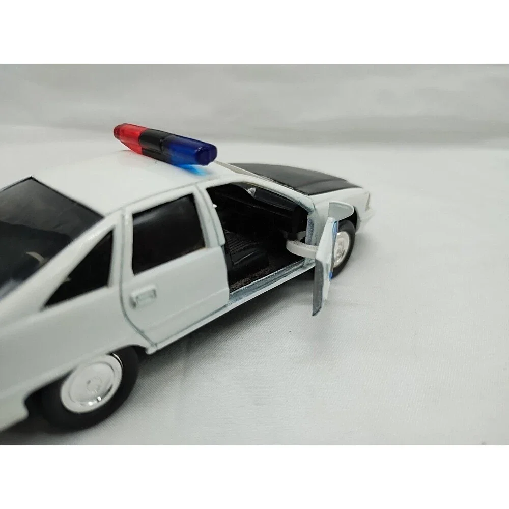 1993 Road Champs Chevrolet Caprice Alaska State Troopers Diecast Car 5